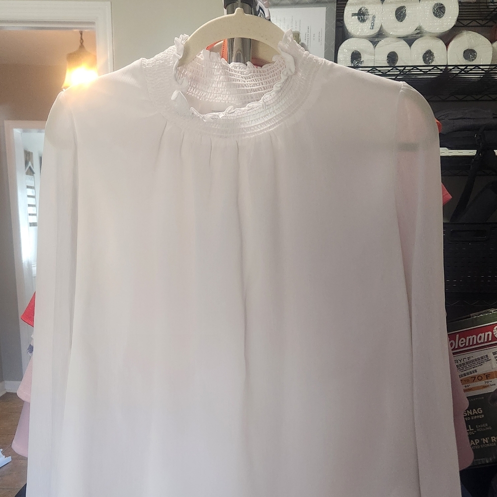 NWOT Sz M White Mock Neck Long Sleeve Top